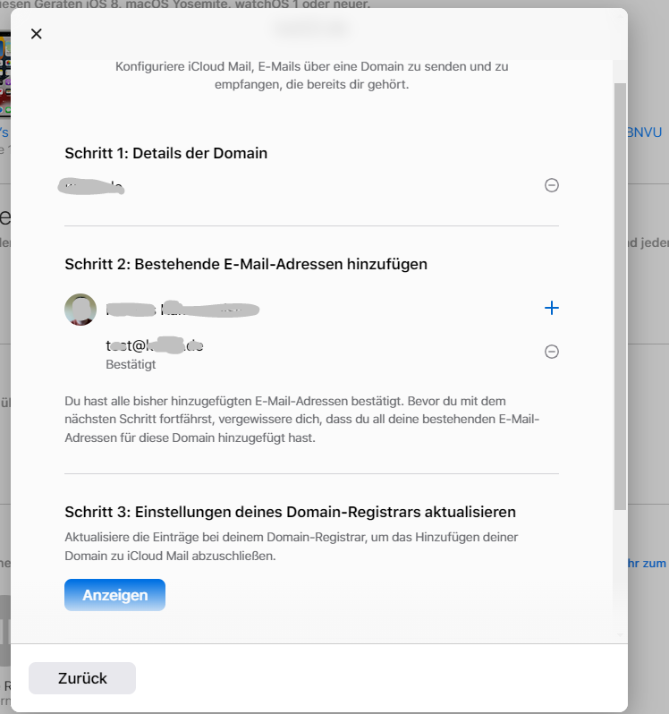 In einem Dialog und per E-Mail teilt Apple iCloud die erforderlichen Einstellungen beim Domainregistrar mit. 