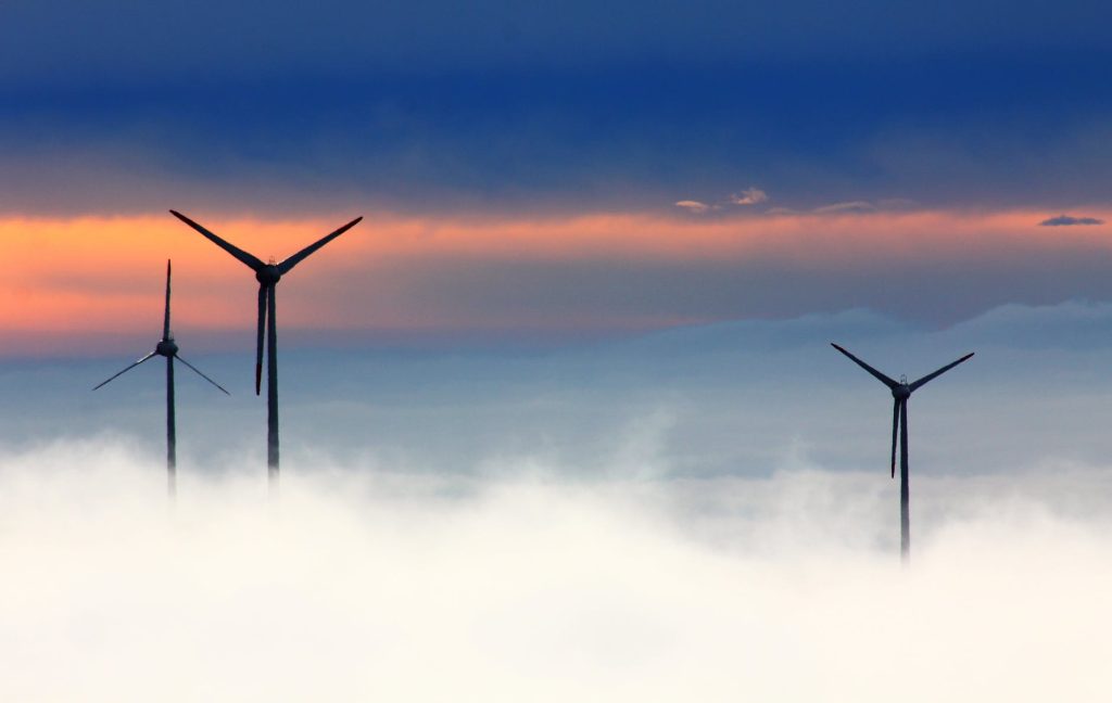 regenerative Energiequelle wie Windkraft treibt auch die eigene Website an